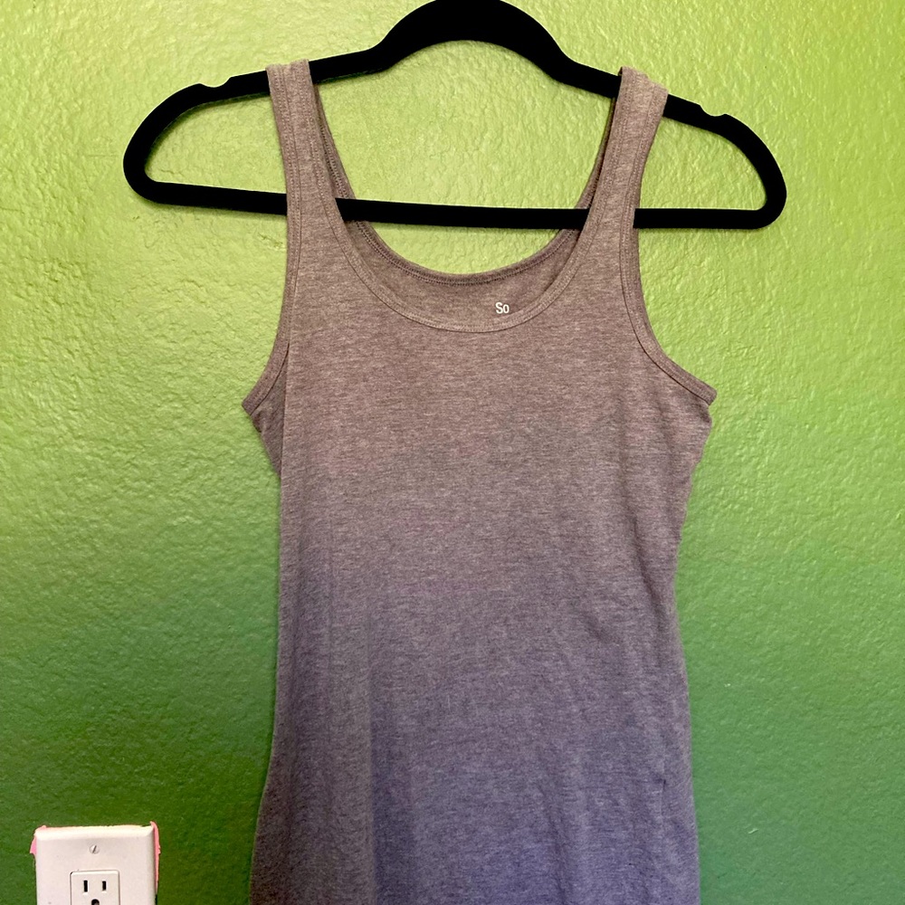Grey tanktop
